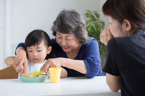 有哪些医院可以提供出生证明和亲子鉴定的服务？需要准备什么手续？